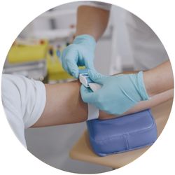 Orvosi vizsgálat Dubajban – vérvétel Emirates ID regisztrációhoz